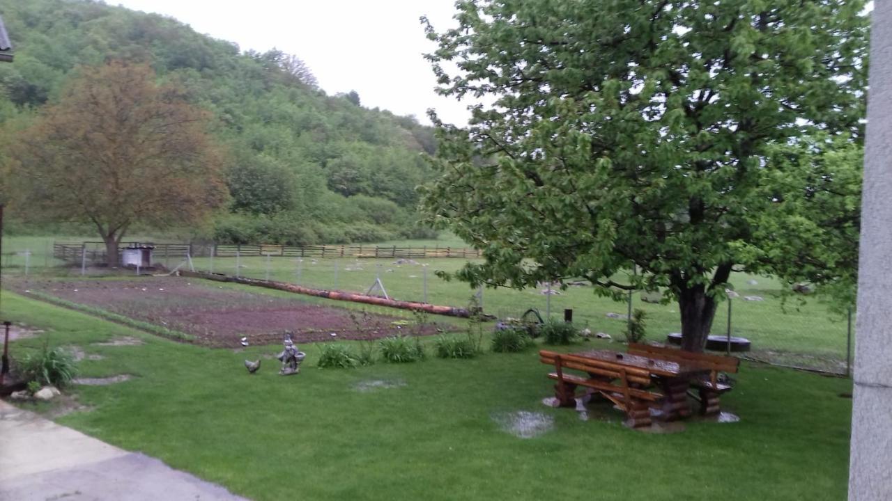 Gacka Rooms Vrhovine Bagian luar foto